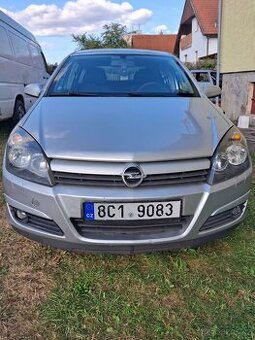 Opel Astra NÍZKÝ NÁJEZD