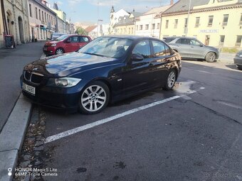 BMW e90 320i