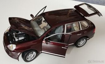 Porsche Cayenne S 1/18