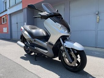 Yamaha Xmax 250