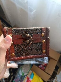 Luxusní retro dřevěná šperkovnice | 11,8x8,2x8,2 cm