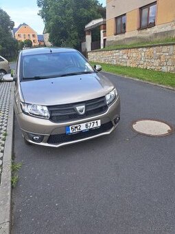 Dacia Sandero 1,2 benzín, super stav