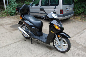 Skútr 125ccm