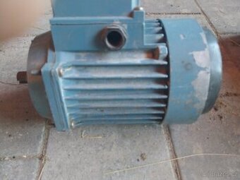 Elektromotor 380V 1,1 kW 2850/3460 ot/min