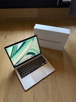 MacBook Air 13” M1 512GB stříbrný