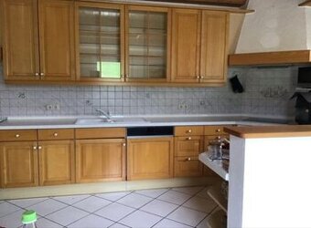 Kuchyňská linka z masivu se spotřebiči, 5357