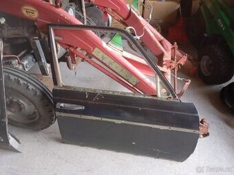 Dveře karoserie na Mercedes Benz W123 Piano.