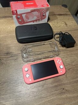 Nintendo switch lite + hry (hogwarts atd.) + příslušenství
