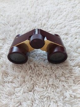 Starší divadelní kukátko Eschenbach