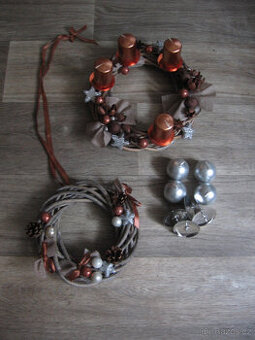 VANOČNI DEKORACE -- MĚDĚNO-STŘIBRNE -- NOVE