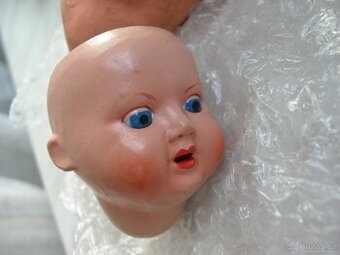 starožitná hlavička mrkací panenky, trup