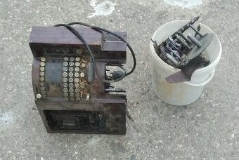 Prodám starou pokladnu/pokladna national/kasa