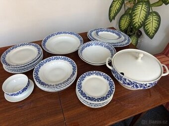 Sada 25 ks nádobí