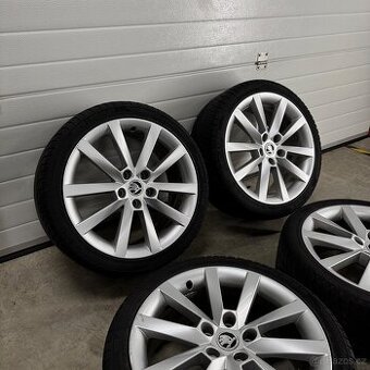 Zimní 18” Škoda 225/40 R18 - Nokian 6,5-6mm