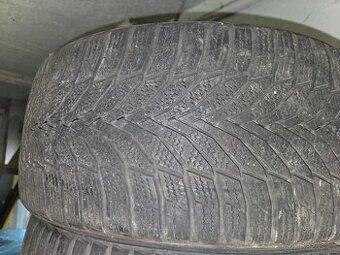 245/40 r19 zimni