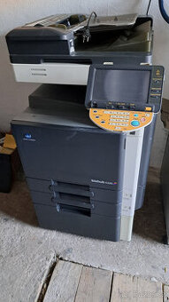 KONICA MINOLTA bizhub C220 s vadou viz v textu