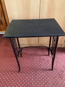 Stolek retro značky TON - 1