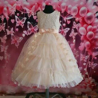 Dětské slavnostní asymetrické šaty