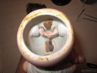 Vzácná starožitná porcelánová panenka, forma 173-1 od Hertel