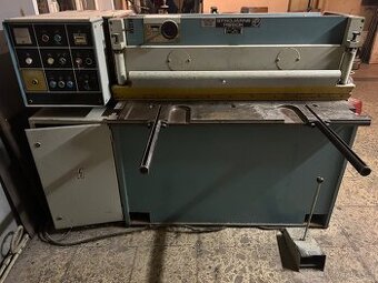 Tabulové nůžky NTC 1250-2,5