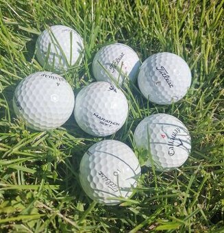 Golfové míčky