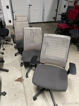 Kancelářské židle Steelcase