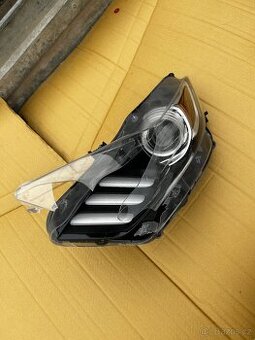 Přední světlomet Ford Mustang 2015