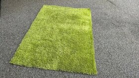 Zelený koberec 140x200
