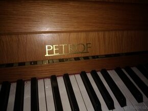 Prodám piano PETROF - 1