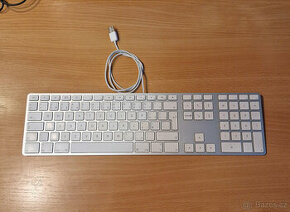 česká Apple klávesnice (A1243 EMC2171)