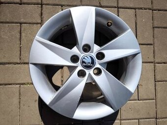 Poptávám 1kus  škoda Roomster r15,5x100