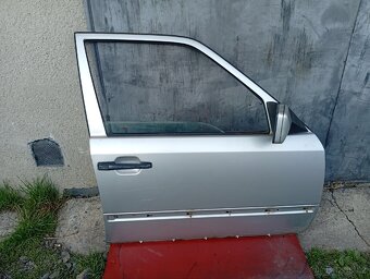 Dveře spolujezdce mercedes w124