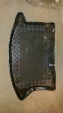 Ford Fiesta mk5 a C-max vana do kufru