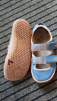 Vivobarefoot sandálky vel. 30