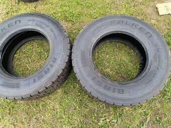 Pneumatiky 245/70 R 17,5