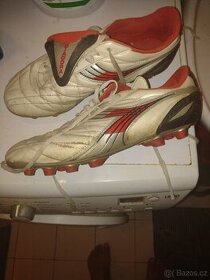 Kopačky Diadora