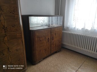 Starožitná ložnice skříň, prádelník, postel, noční stolky - 1