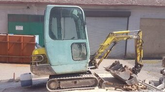Minibagr Yanmar b15