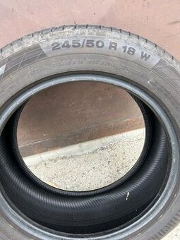 Pneu 245/50 R18