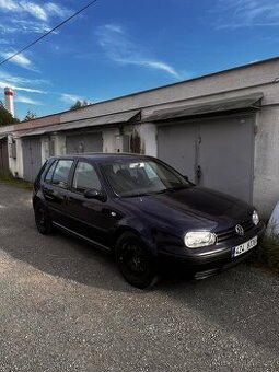 Golf IV 1.9tdi 74kw - Tažné , Klima