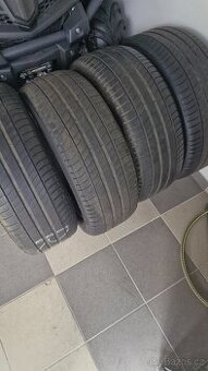 Letní pneu Michelin 215/50 R18