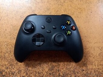Xbox series S gamepad černý bluetooth