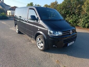 VW T5 Multivan 2,5TDi 128kW 2005 Nehavarovaný 2xšoupačky
