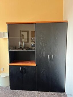 Kancelářský nábytek