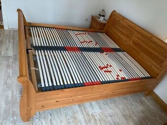 Postel manželská s rošty - masivní borovice