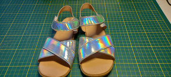 Dětské dívčí sandály