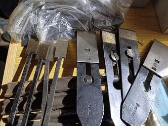 Ploché vrtáky na dřevo, zátkovníky, dláta,frézy do dlabačky.