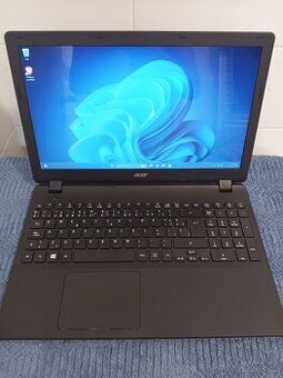 Notebook Acer ES1-512 - Pěkný stav