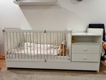 Dětská postýlka + přebalovací pult