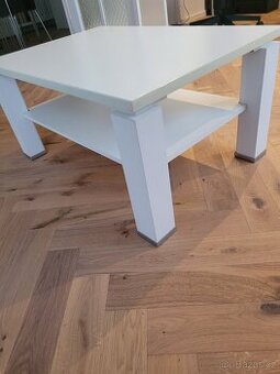 Konferenční stolek